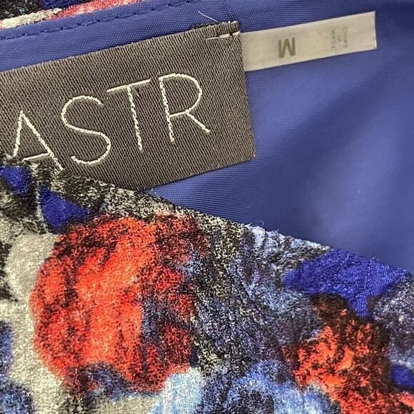 ASTR Blue Floral Print Pleated Mini Dress Sz M - Picture 3 of 5